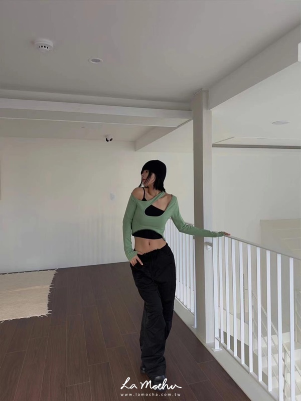 簍空辣妹上衣+細肩背心SET